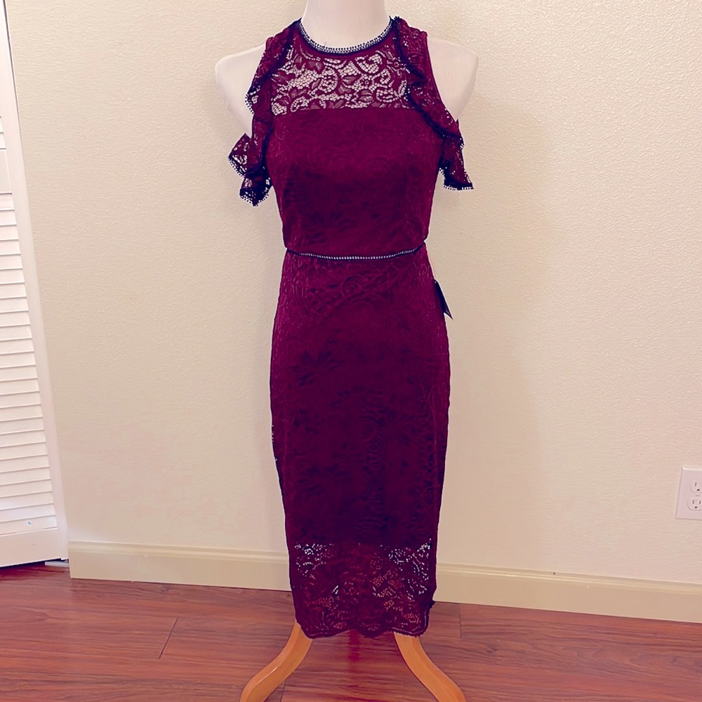 Bebe lace dress